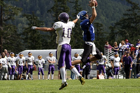 Viking senior safety Taylor Diepenbrock (r) picks off one of two Orcas interceptions and returns it 31 yards.