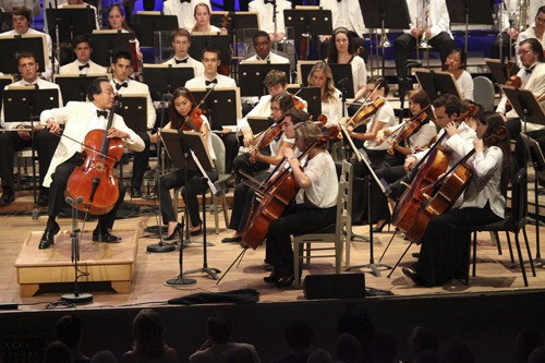 Yo-Yo Ma leading the Tanglewood Orchestra. Oliver Aldort is pictured on the far right.