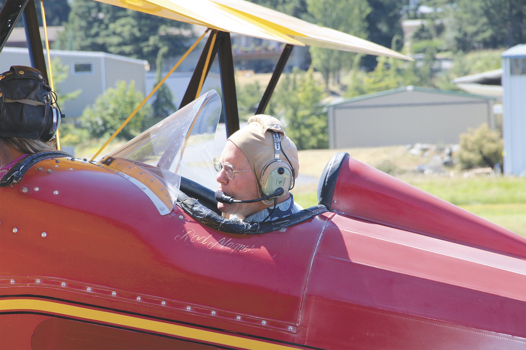 Rod Magner gives historical matinees talk on flying