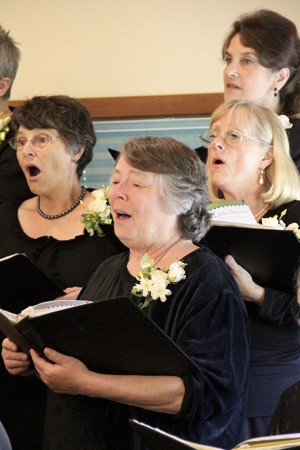 Islands A Cappella presents “Tidings of Joy: a festival of songs for the holidays” at Lopez Center for Community and the Arts