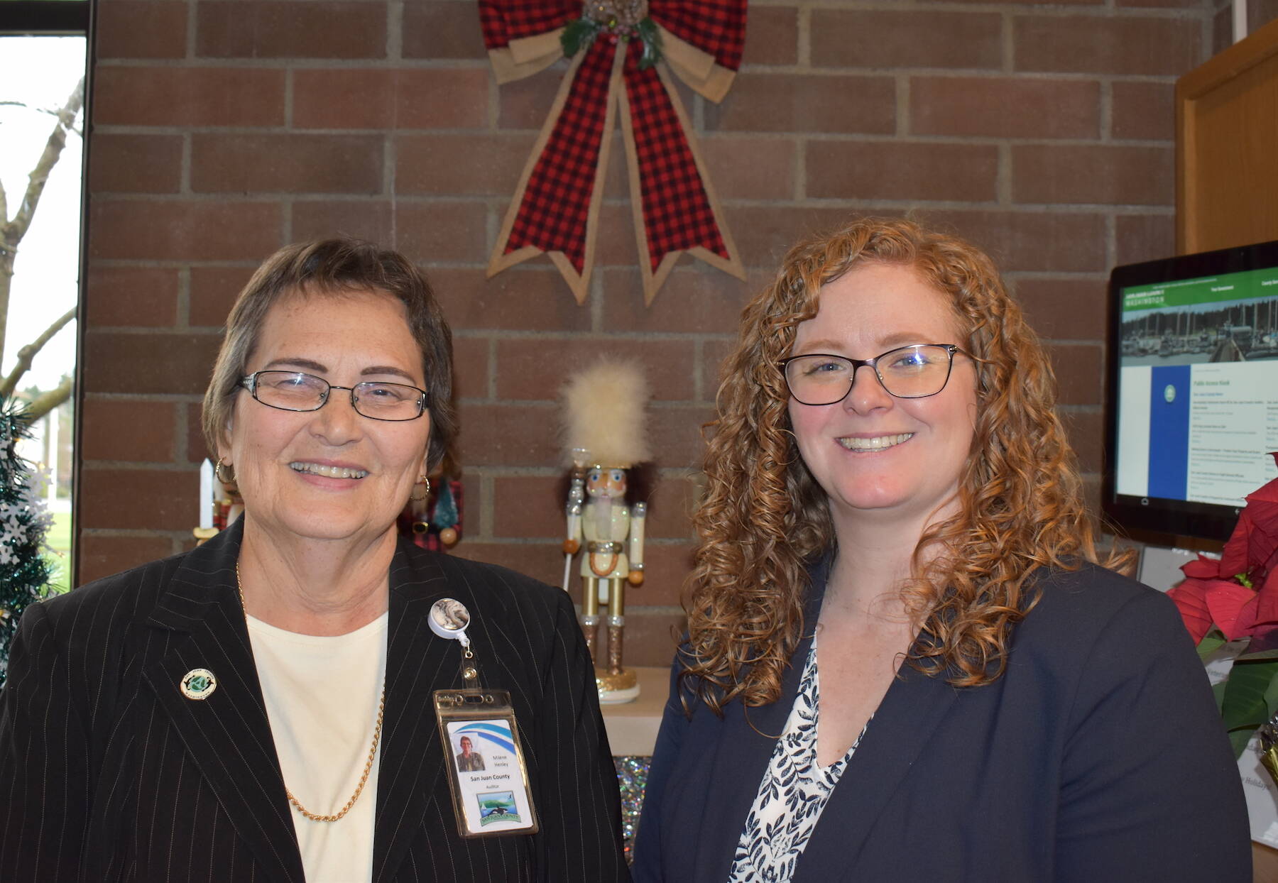 Kelley Balcomb-Bartok photo.
Retiring County Auditor Milene Henley (left) celebrates her retirement as Auditor Elect Natasha Warmenhoven (right) officially takes the reins.