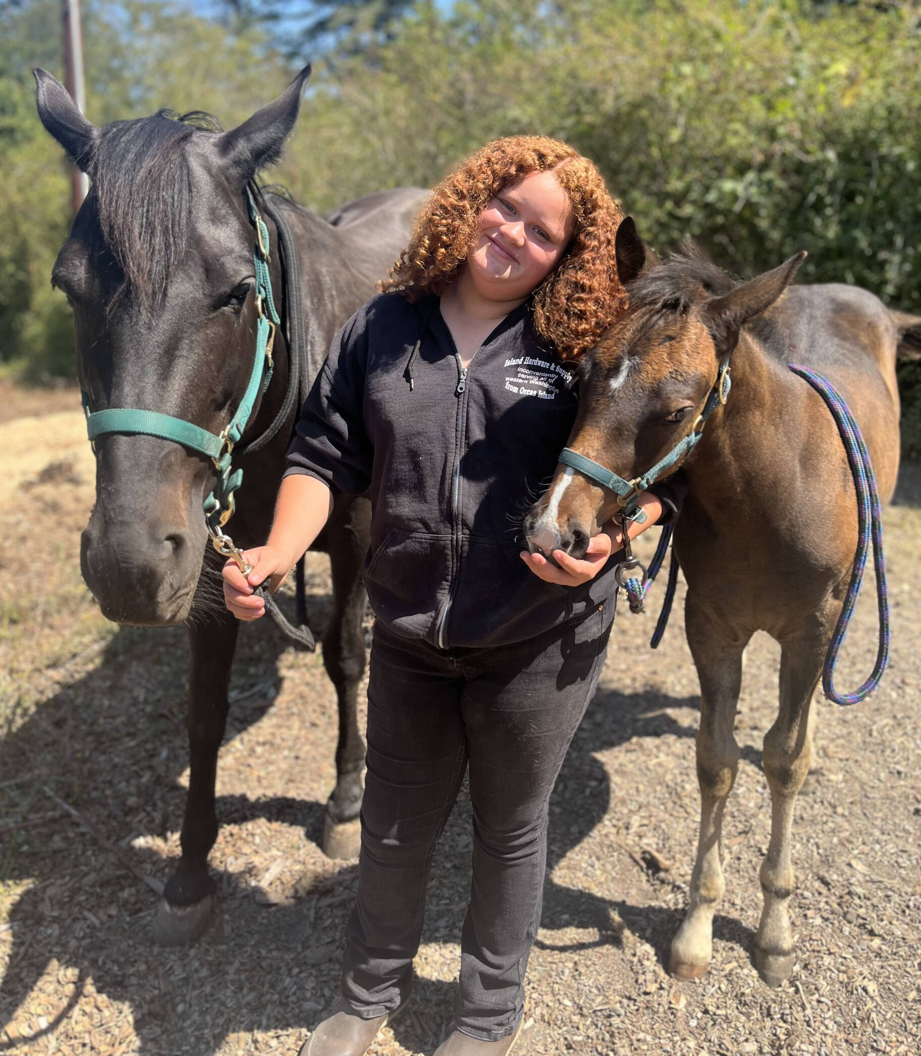 Colleen Smith Summers photo.
Poppy with Lucky (left) and Star (right).