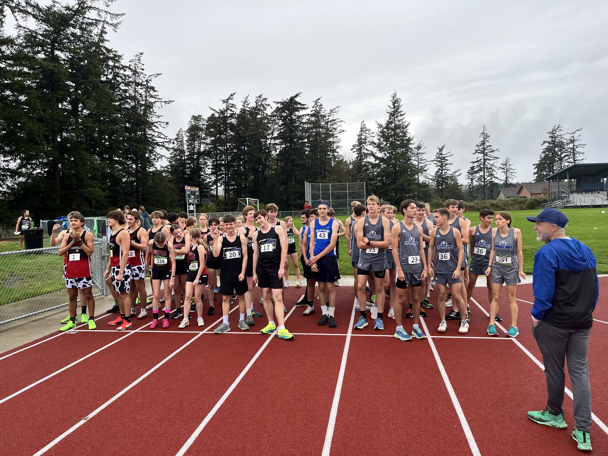 Cross country competes in Mountain Loop Invitational Islands' Sounder