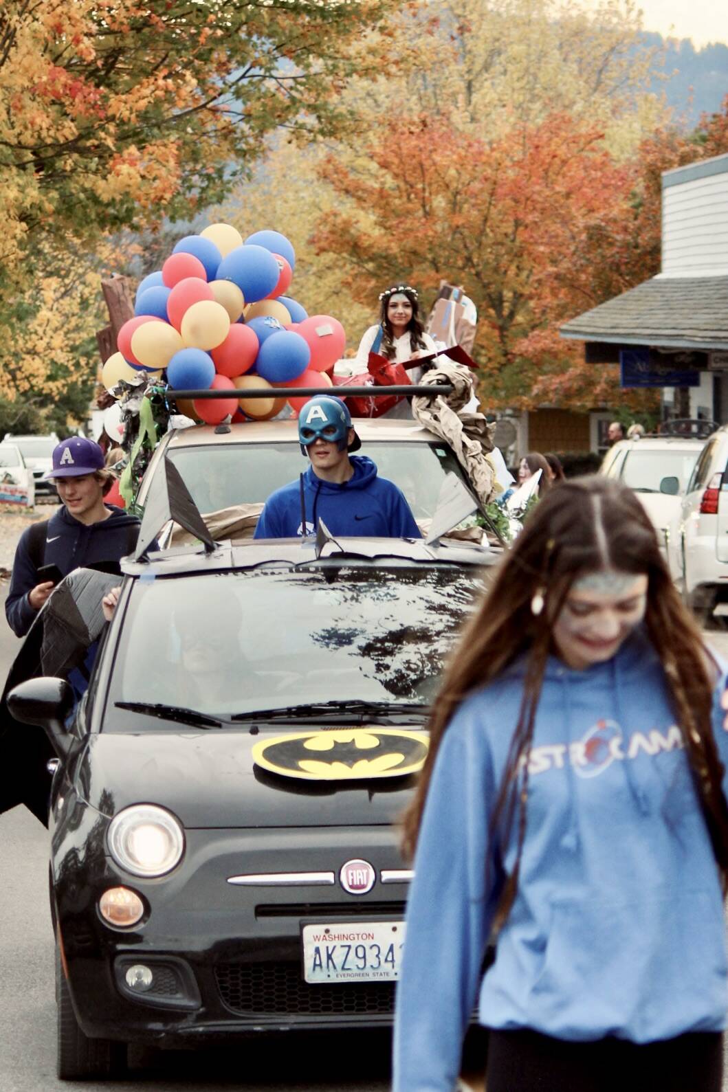 Corey Wiscomb photo.
Left to right are Juniors Calder Jones, Joe Stephens (in mask), Gisselle Meraz Valladarez, and Isabel Boyd (Front). The junior class had the theme of Action Movies for their parade float.